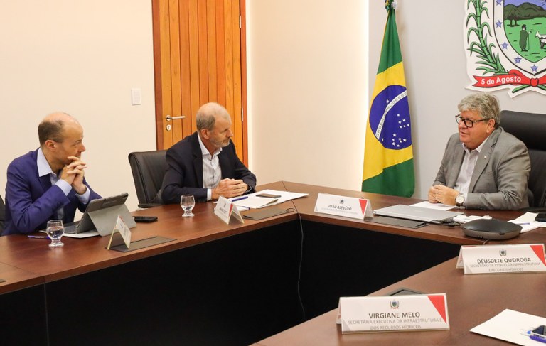 João Azevêdo destaca investimentos em segurança hídrica em reuniões com Banco Mundial e ANA — Governo da Paraíba