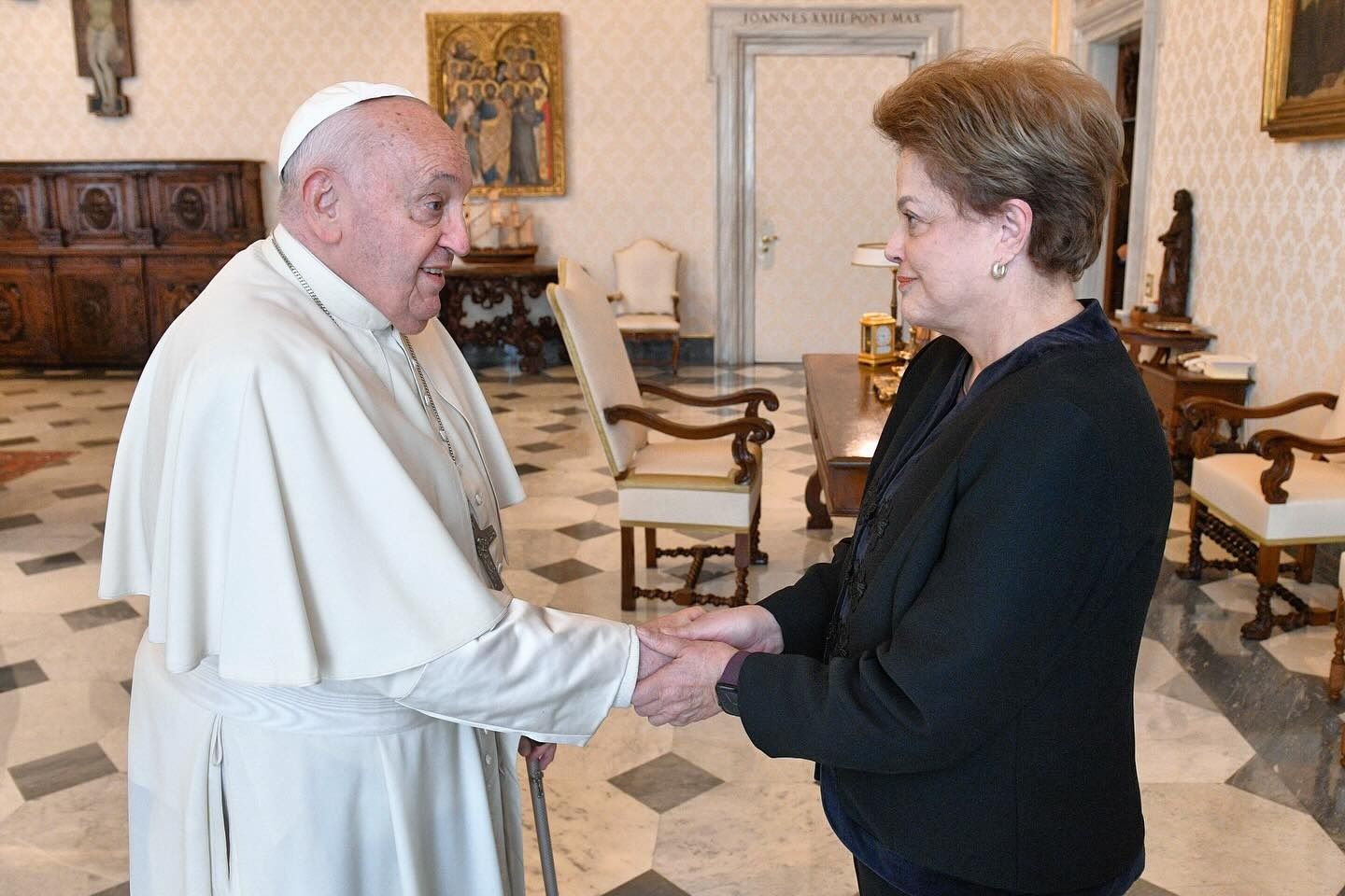 Papa recebe Dilma no Vaticano