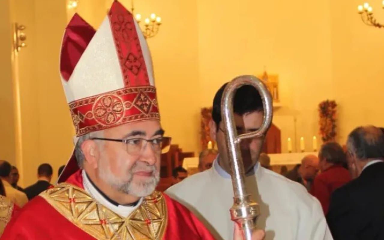 Arcebispo critica obsessão do governo espanhol com a Igreja Católica