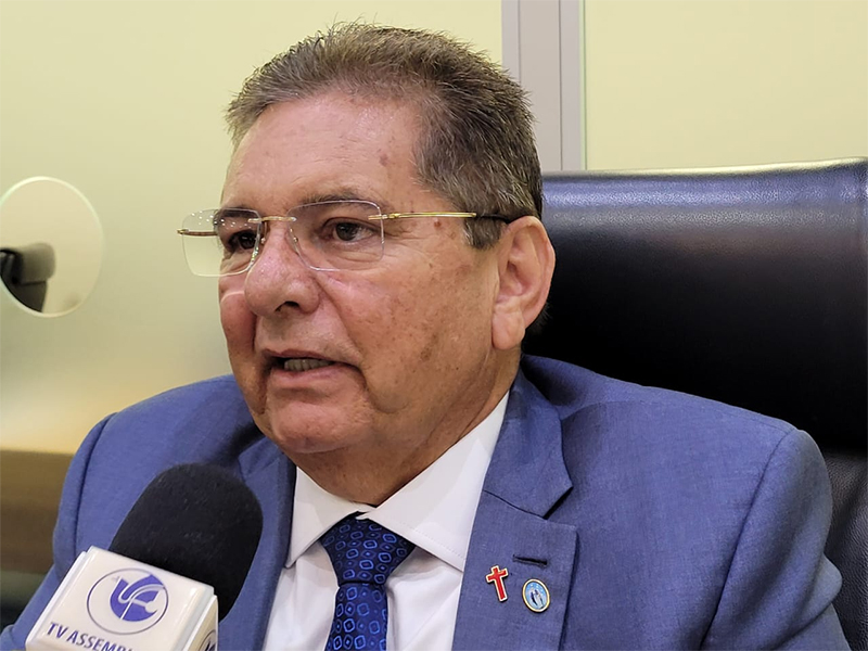 Presidente da ALPB, Adriano Galdino nega doação compulsória de servidores para vítimas de enchentes no Rio Grande do Sul
