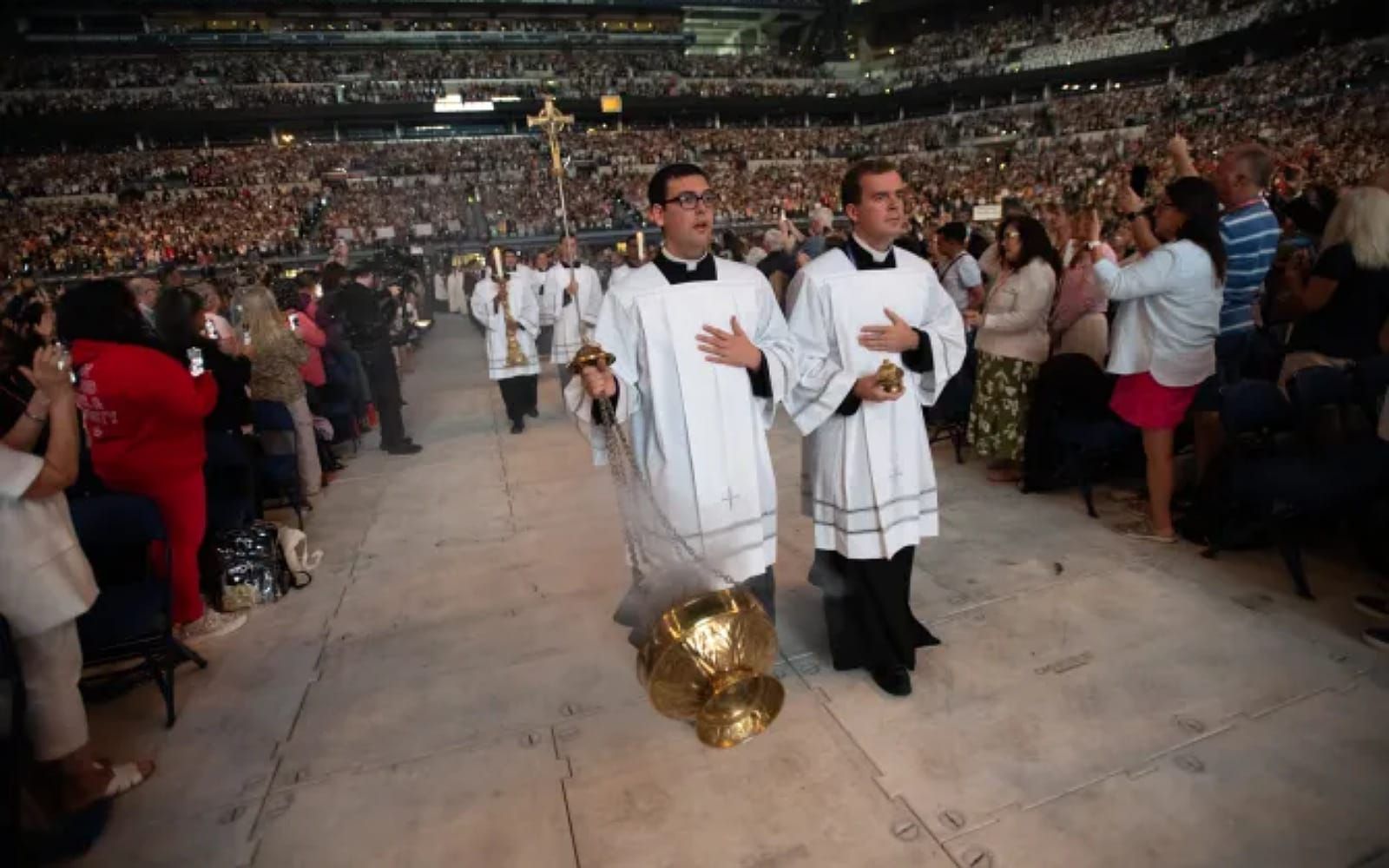 Congresso Eucarístico dos EUA termina com oração por “novo Pentecostes”