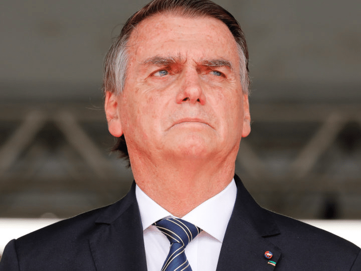 Polícia Federal revisa para R$ 6,8 milhões valor de joias supostamente desviadas por Bolsonaro e cia