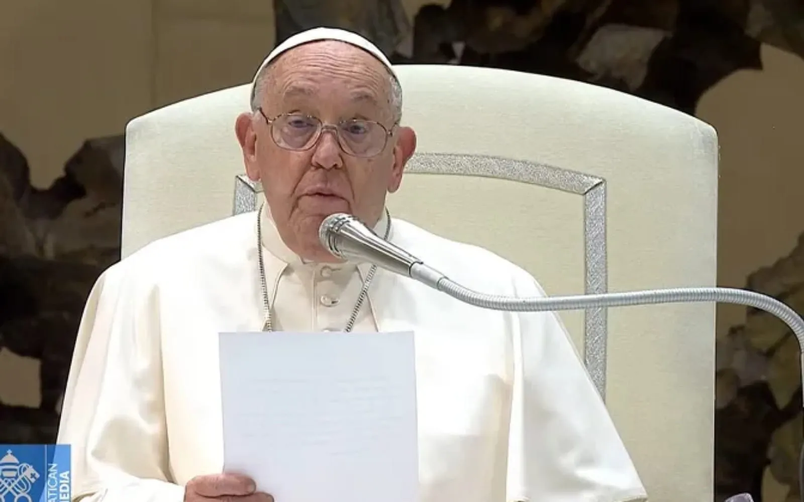 Catequese completa do papa Francisco sobre a descida do Espírito Santo sobre Jesus no rio Jordão