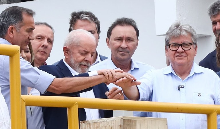 Lula e João Azevêdo entregam segundo lote do Canal Acauã-Araçagi que vai beneficiar cerca de 40 cidades — Governo da Paraíba