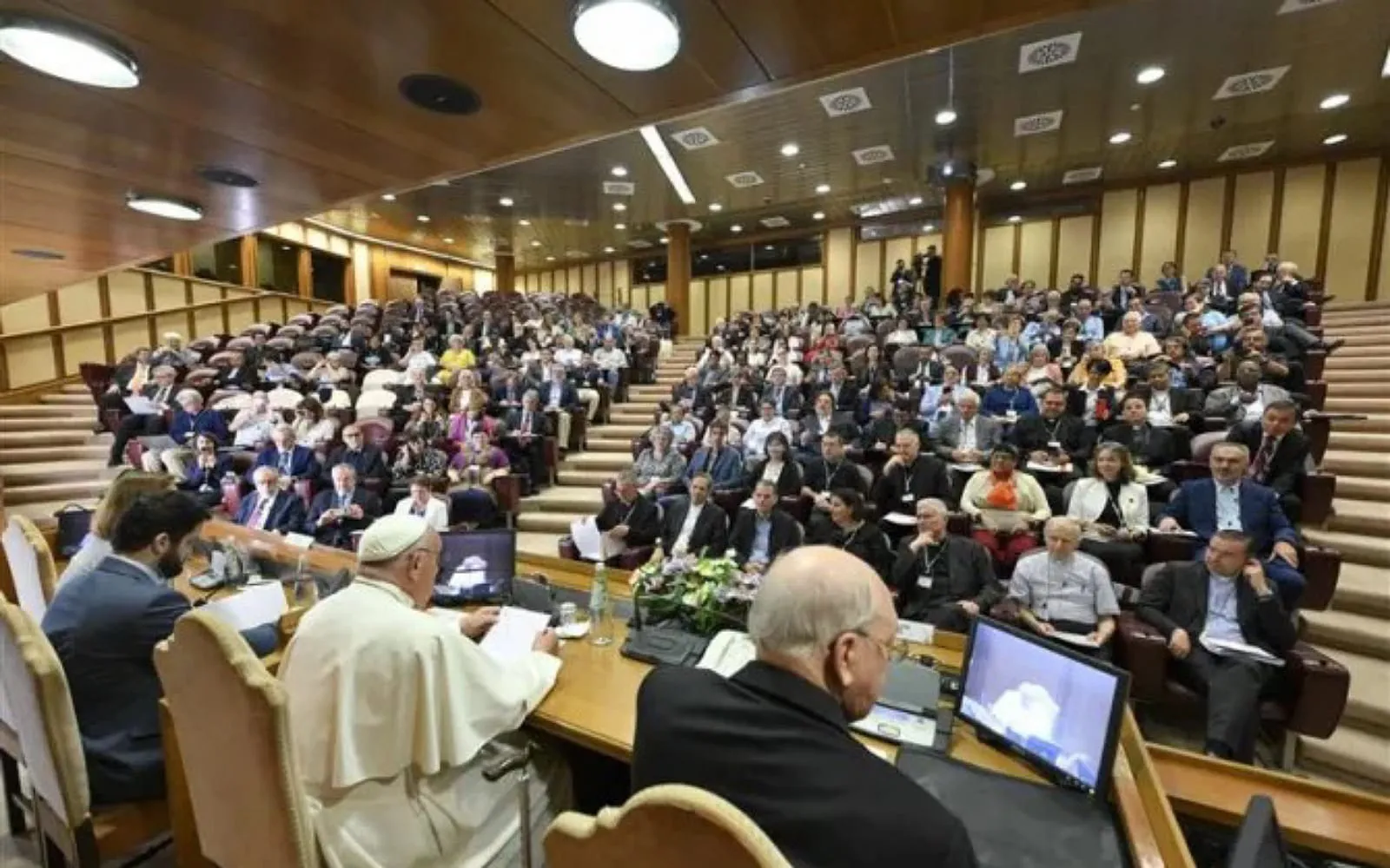 workshops regionais preparam reunião de outubro em Roma