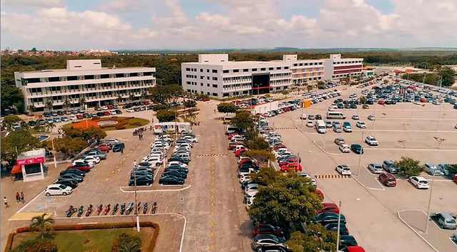 Justiça Federal proíbe evento de samba em estacionamento de faculdade, na Grande JP