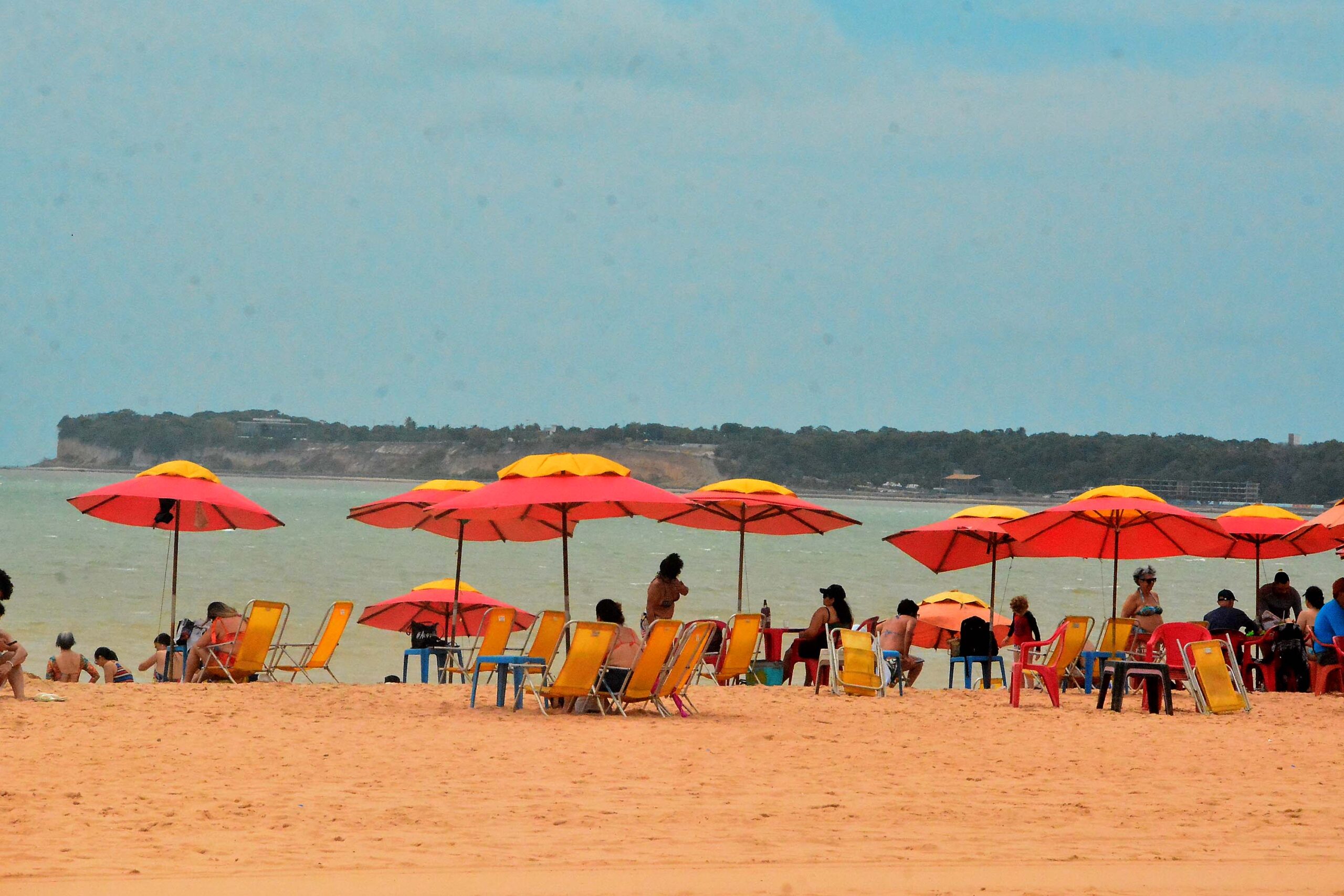 Relatório de balneabilidade não registra nenhum trecho de praia impróprio para banho na Paraíba