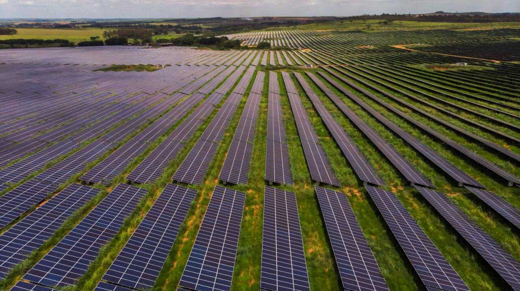 TCE-PB cobra esclarecimento de prefeito por possíveis irregularidades em licitação de usina fotovoltaica