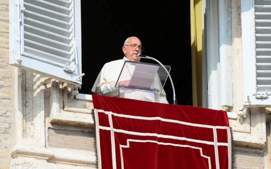 “A esmola não é beneficência”, diz papa Francisco