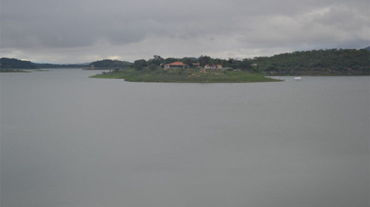 Alerta de chuvas intensas segue válido para 16 cidades do Sertão até este sábado