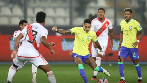 Brasil enfrenta seleção peruana em Brasília pelas Eliminatórias