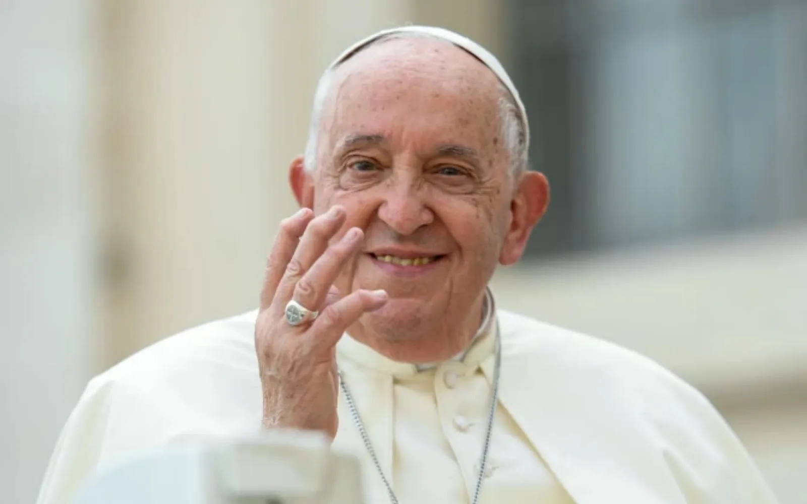 “Certa vez cometi um roubo”, diz papa Francisco