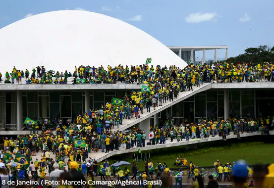 Comissão da Câmara pauta para terça (29) projeto que dá anistia a processados pelo 8/1