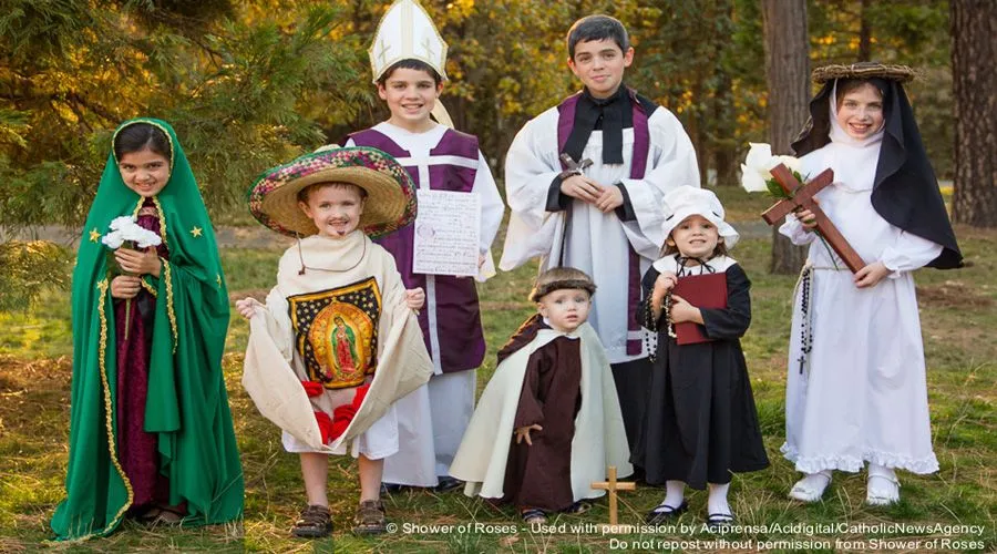 Ideias para celebrar a festa de todos os santos com as crianças