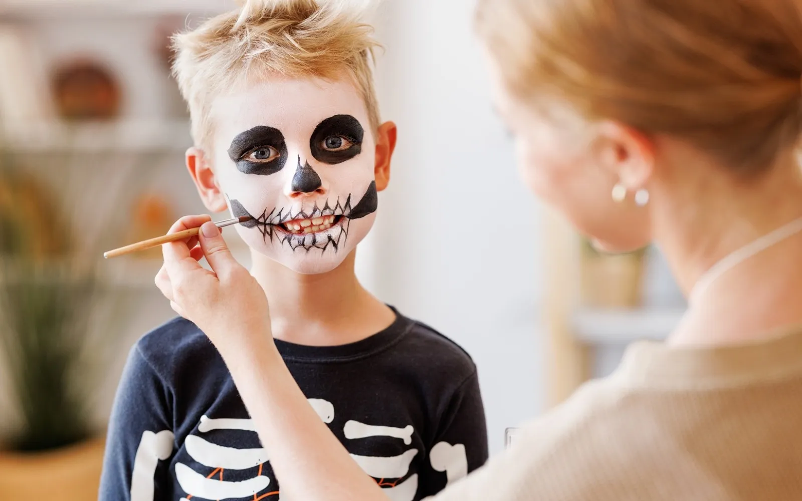 O Halloween, sem demônios e bruxas, tem origem católica