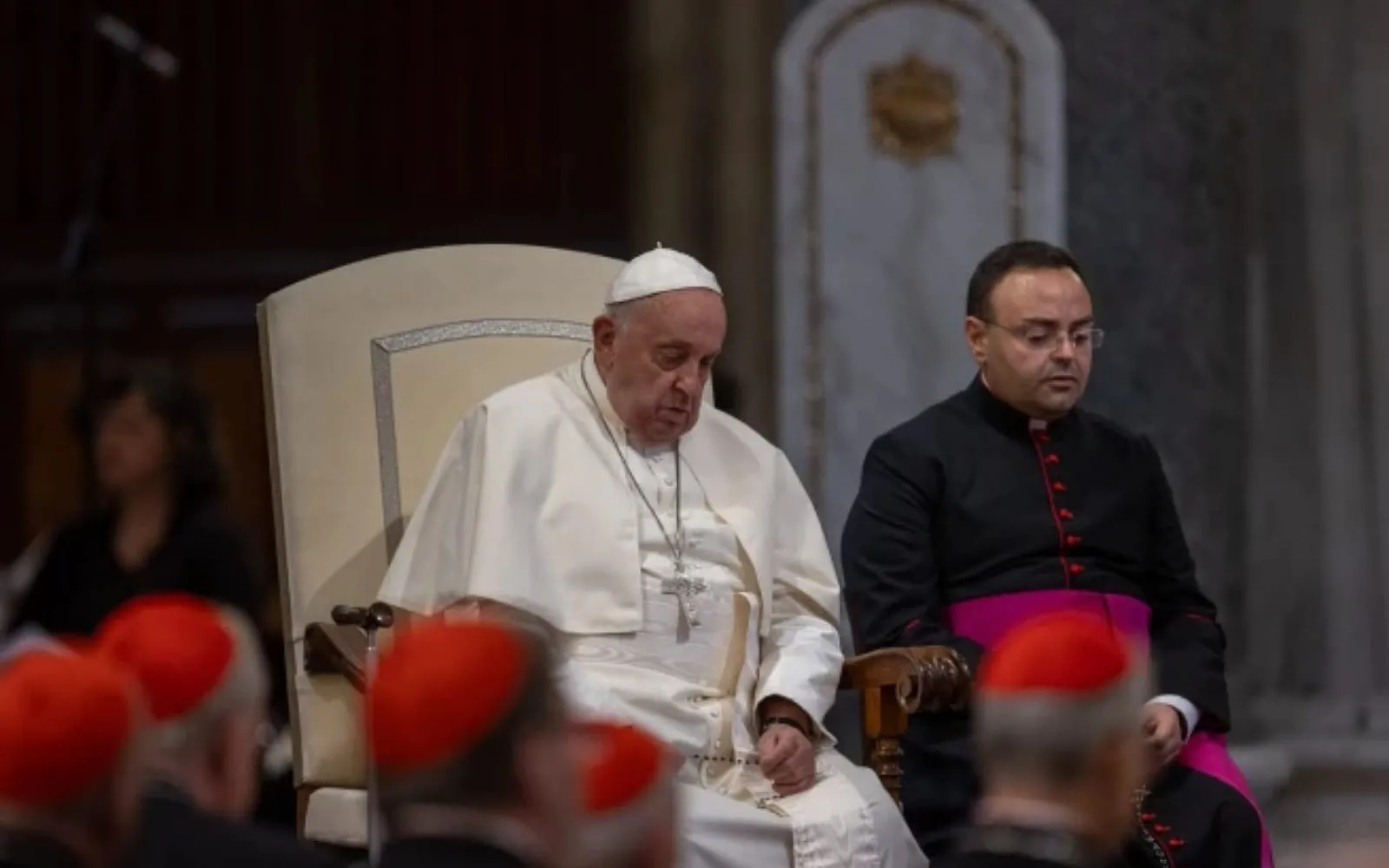 Papa Francisco pede oração e jejum, ‘armas do amor’, pela paz na Terra Santa