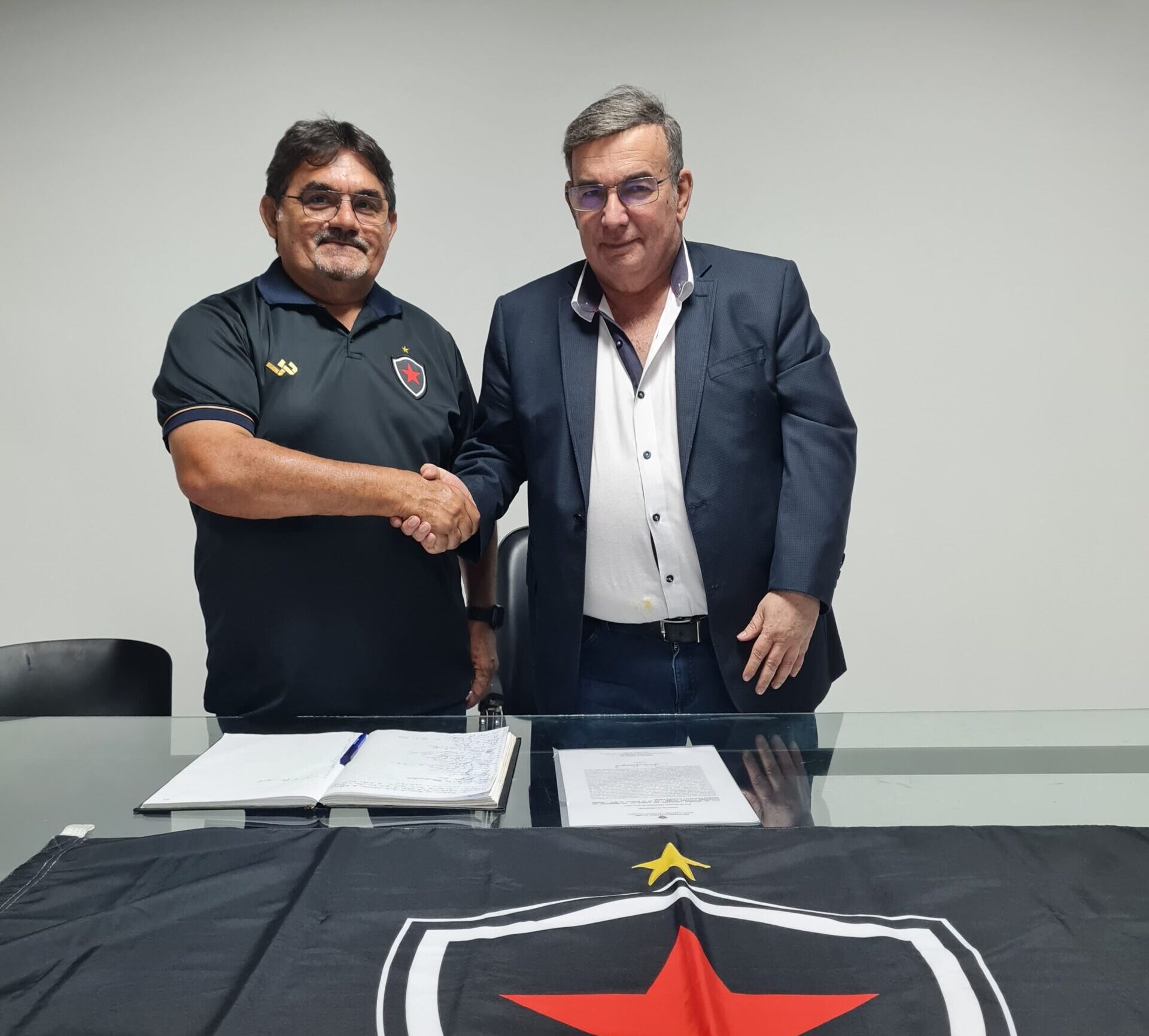 Roberto Burity é reconduzido presidente do Botafogo da Paraíba; posse ocorrerá em novembro