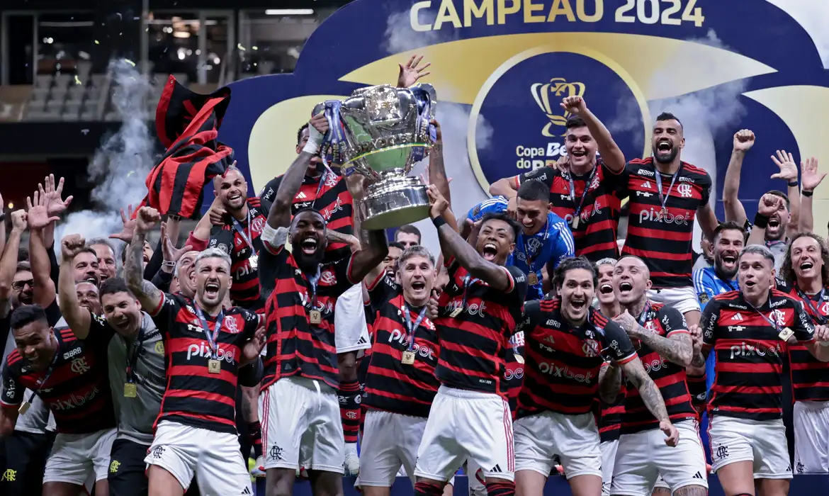 Flamengo conquista Copa do Brasil e Gabibol anuncia saída para jogar no Cruzeiro