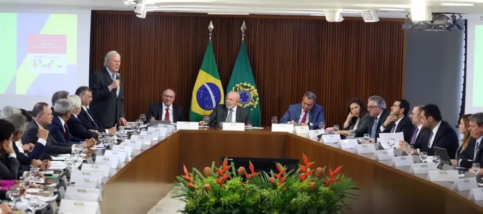 Lula apresenta PEC da Segurança Pública aos governadores; veja detalhes