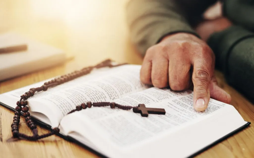 Rede social católica monta retiro com a leitura diária do evangelho de são João