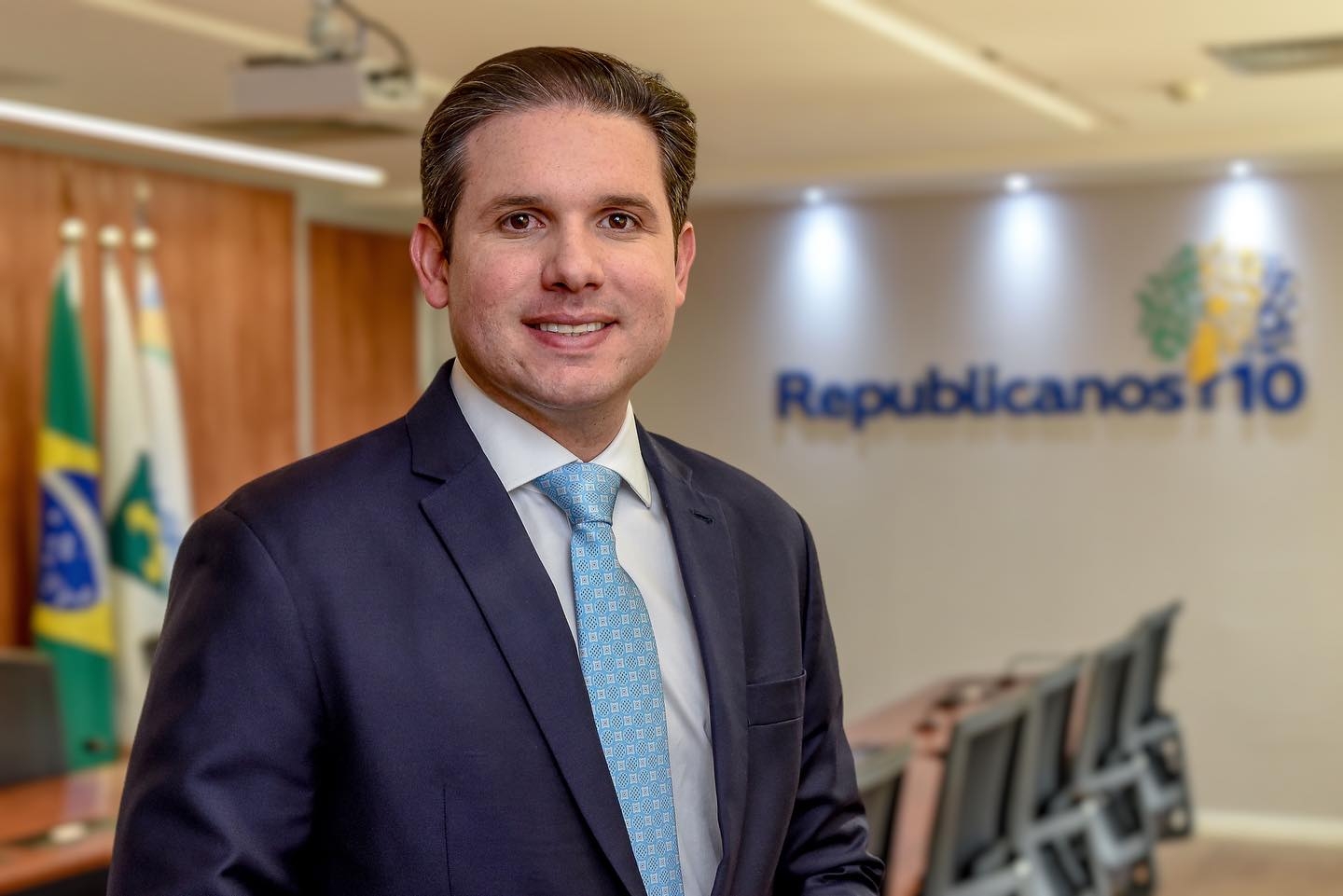 Hugo Motta se torna candidato único à presidência da Câmara com apoio de 17 partidos