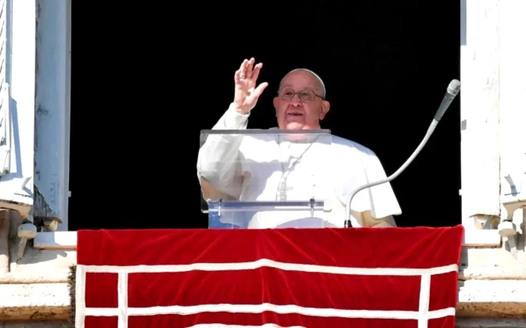 Papa Francisco pede para as famílias não se fecharem “no celular”, mas crescerem no “diálogo”