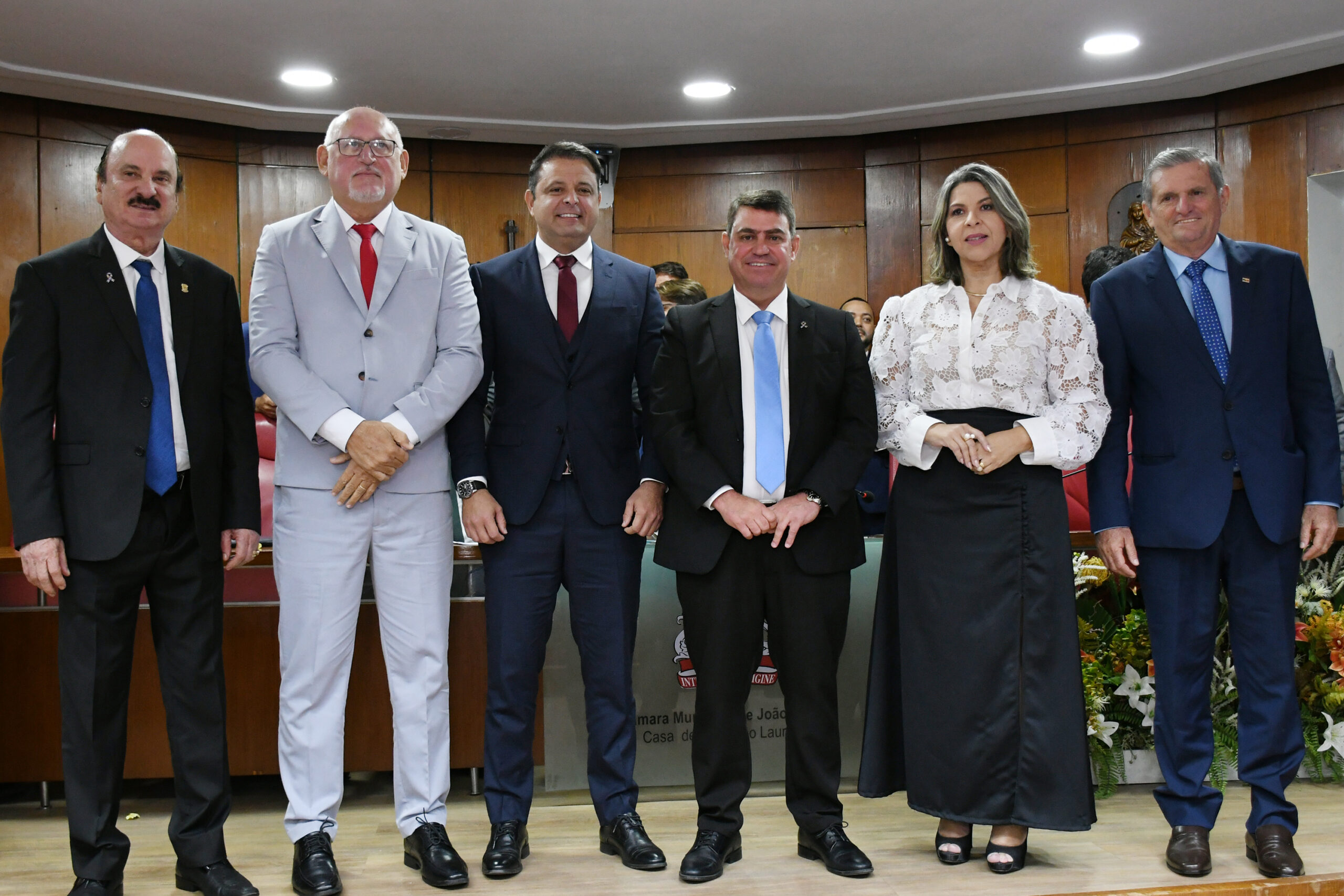 Com 24 votos, Dinho Dowsley é reeleito presidente da Câmara Municipal de João Pessoa