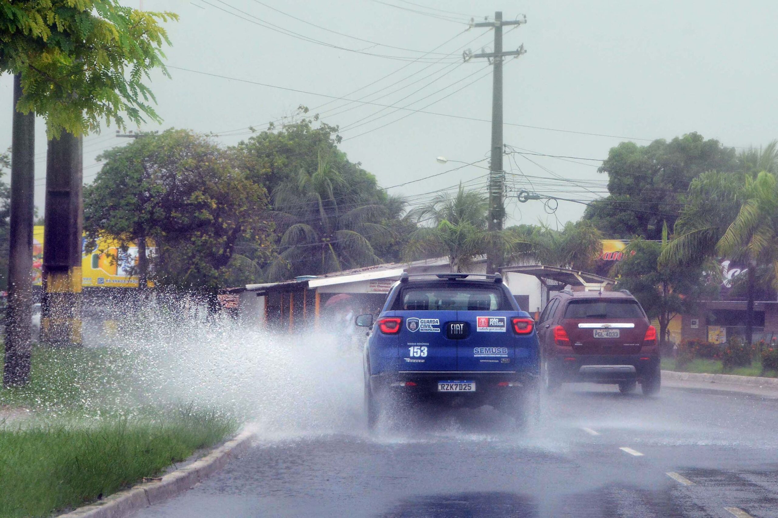 Inmet emite alerta de chuvas intensas e ventos de até 60 km/h para 147 cidades da Paraíba