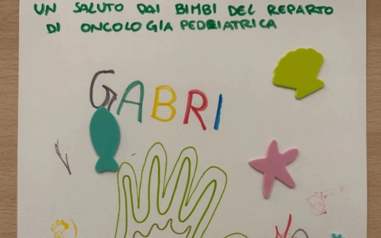 Crianças com câncer do Hospital Gemelli enviam desenhos e cartas ao papa