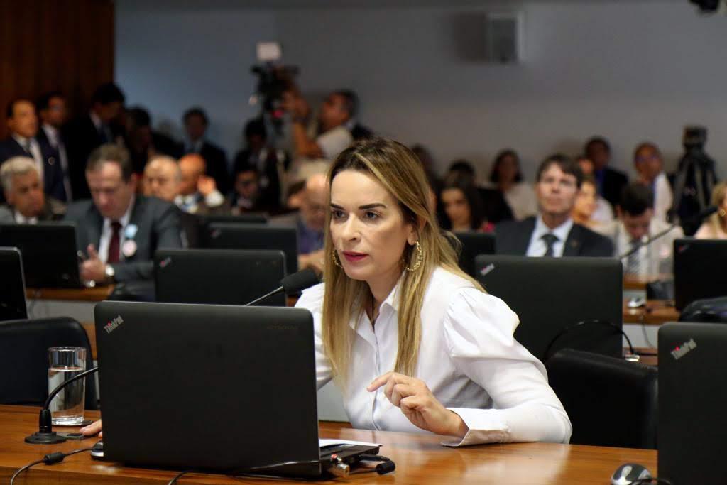 Reconhecimento: presidente do Senado Davi Alcolumbre cria apelido de peso para a senadora Daniella Ribeiro