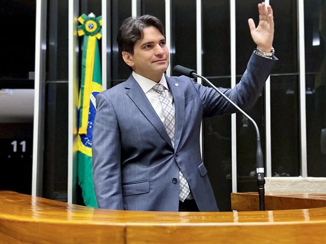 Murilo Galdino confirma que recusou vaga no TCE-PB para seguir no Congresso