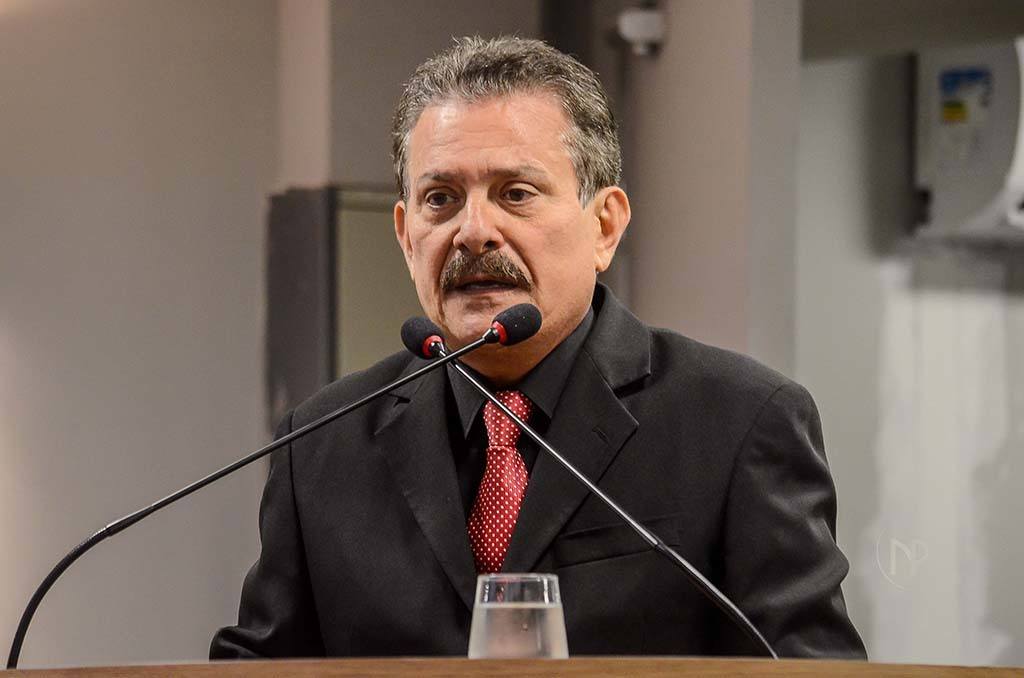 Na ALPB, Tião Gomes diz que falta de um ‘clã’ e interferência de “pessoas muito fortes” barraram sua candidatura ao TCE-PB