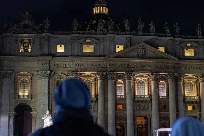 Terço pela saúde do papa muda de local e horário por causa do retiro espiritual da Cúria Romana