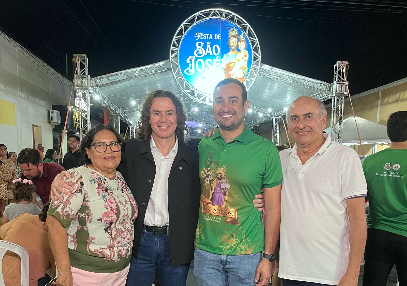 Veneziano é recebido por lideranças durante festa em São José do Sabugi