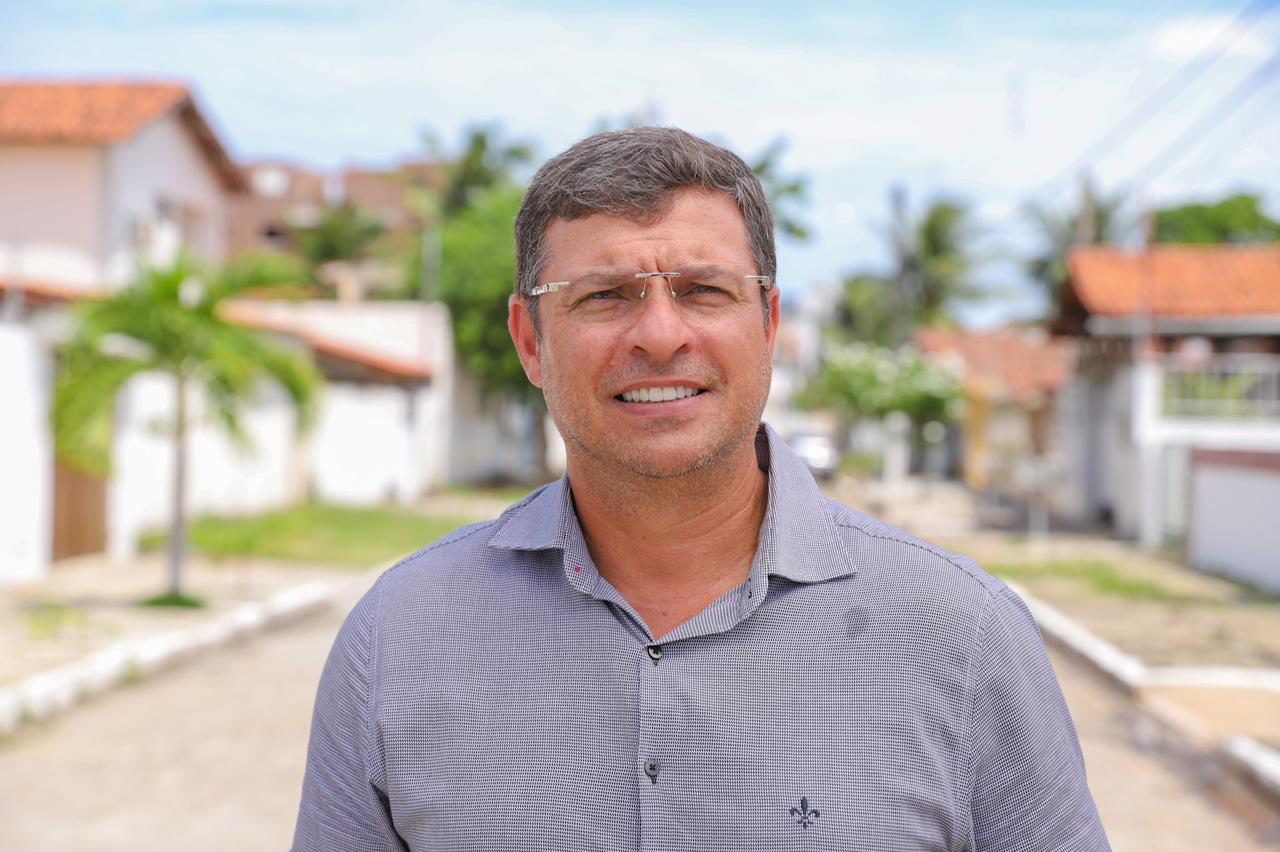 Amidi repudia ofensas de Vitor Hugo e se solidariza com profissionais e veículos da mídia digital atacados por secretário