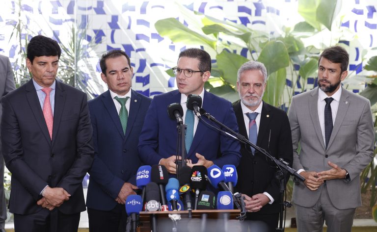 “Câmara age com responsabilidade e firmeza”, afirma presidente Hugo Motta sobre aumento do IOF