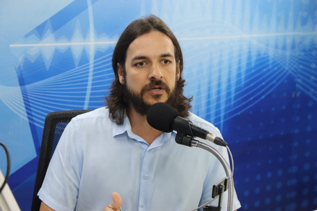 Após movimento de Efraim, Pedro admite tese de mais de uma candidatura na oposição na PB