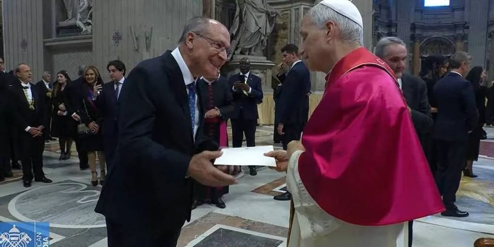 Geraldo Alckmin convida papa Leão XIV para COP30