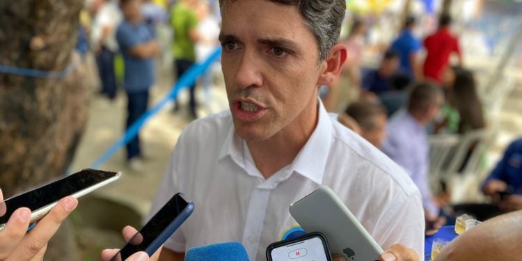 OPINIÃO – Reeleição com prazo de validade? Tovar já pensa em deixar ALPB em 2028