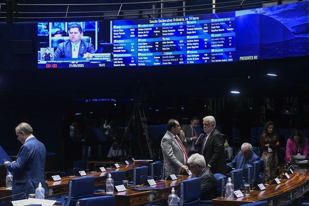 Senado aprova regras para publicidade de bets e proíbe participação de atletas, artistas e influenciadores