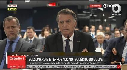 Bolsonaro chama de “malucos” apoiadores acampados em portas de quartéis que pediam intervenção militar