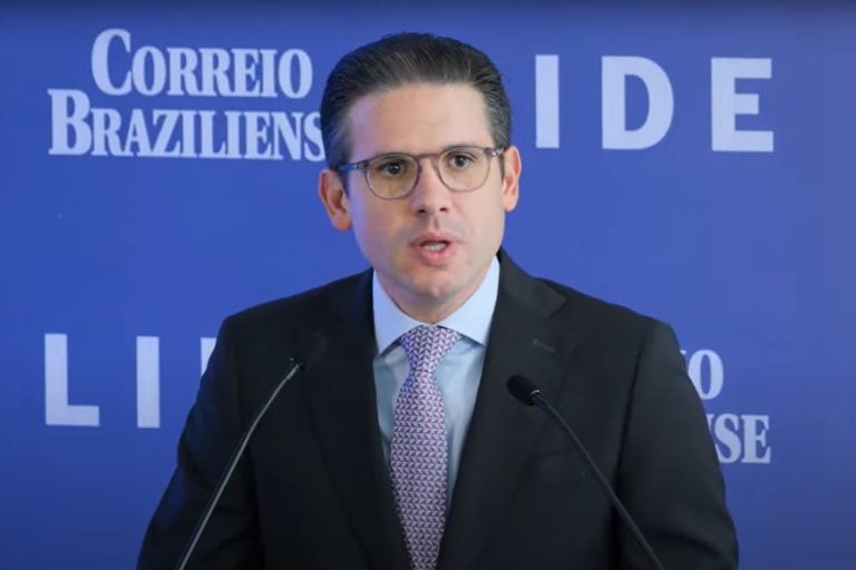 Hugo Motta critica Governo Federal por aumento de tributos e faz alerta aos próximos presidentes do Brasil