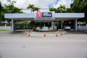 Justiça determina suspensão de cobrança de R$ 54 milhões da PMJP contra Cagepa