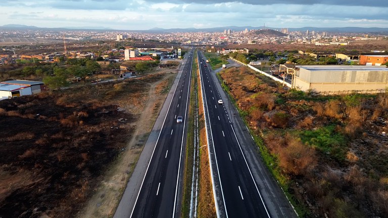 R$ 26,7 milhões: governo federal autoriza obras na BR-104 entre CG e PE