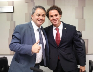 Efraim diz que respeita posição de Veneziano, mas destaca parceria e convivência política: “Já estivemos no mesmo palanque”