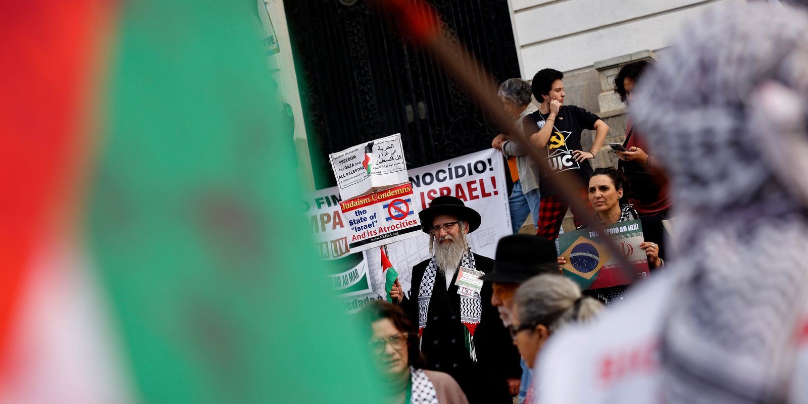 Especialistas comparam plano de Israel a campo de concentração