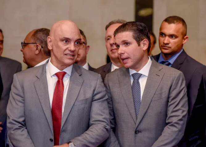 Hugo Motta elogia decisão de Moraes e diz que Câmara quer diálogo institucional sobre o IOF