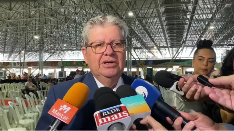 João Azevêdo prega tranquilidade e indica que definição das chapas pode ocorrer ainda em 2025: “É possível”