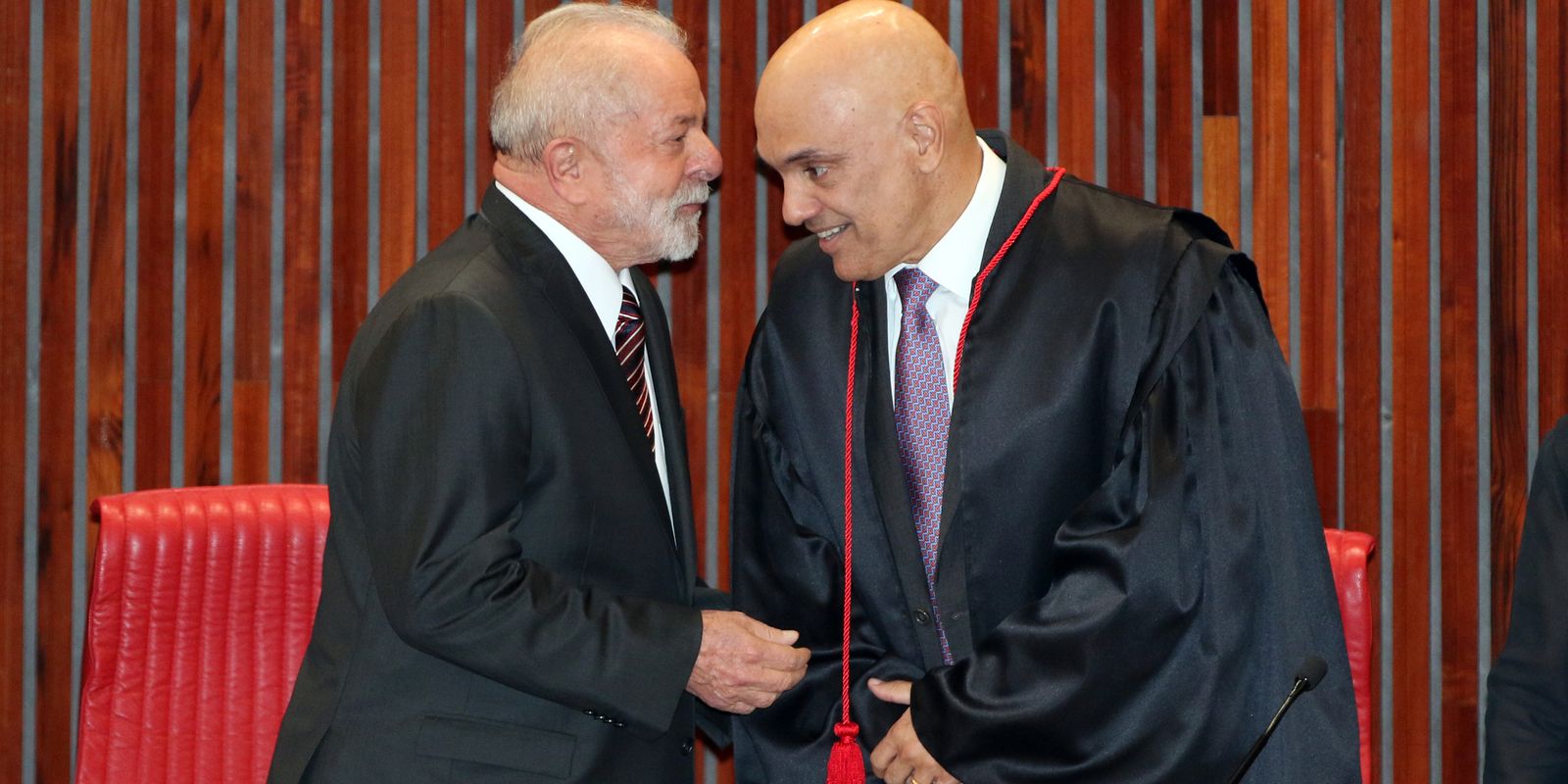 Lula defende STF após EUA cancelarem visto de Moraes