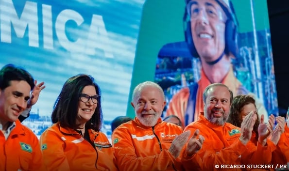 Lula sinaliza candidatura em 2026 e garante: “Brasil terá presidente eleito quatro vezes”